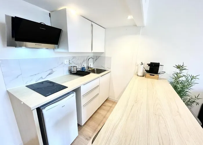 Saint Leonard * Nantes